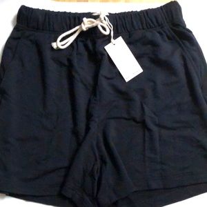 Melloday Brand new black soft  shorts 💖